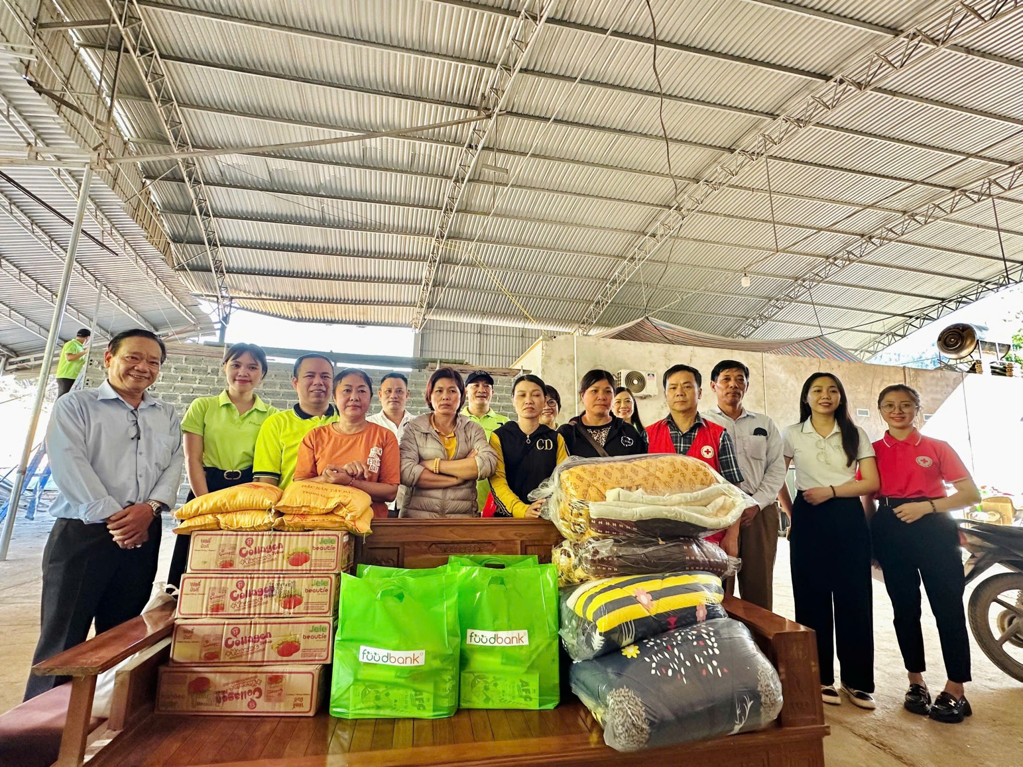food-bank-viet-nam-linage-viet-nam-ho-tro-sau-bao-yagi-1-2048x1536